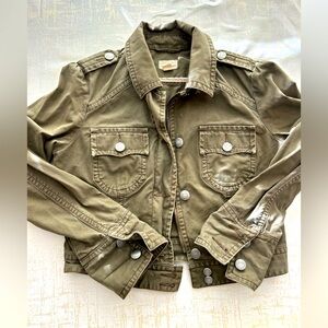 Women’s American Eagle Outfitters Cropped Olive Military Jacket  size Small